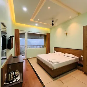 https://edens-snow-castle.kerala-hotels.net